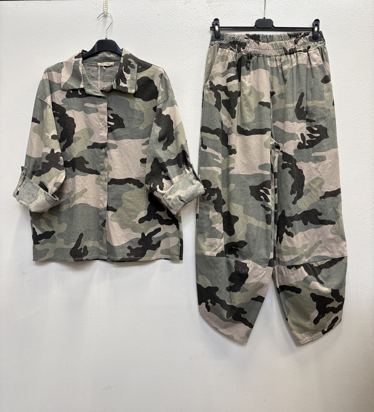 Conjunto de camuflaje para mujer | Camisa y pantalón | Exclusivo Miró Boho Chic
